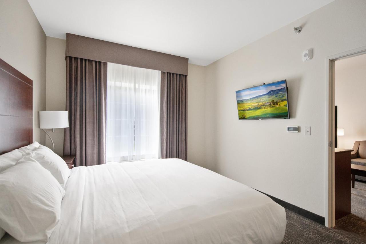 Cobblestone Hotel & Suites - Остин Экстерьер фото